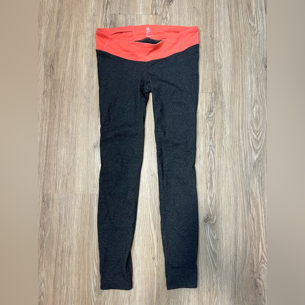 GAPfit maternity gfast leggings size small